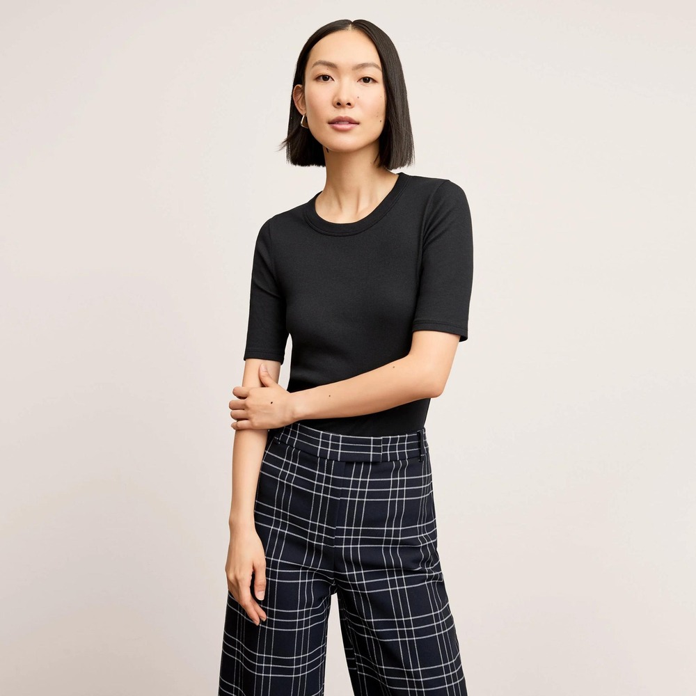 M.M. LaFleur Black Chana Fitted Tee Medium Minimalist Quiet Luxury